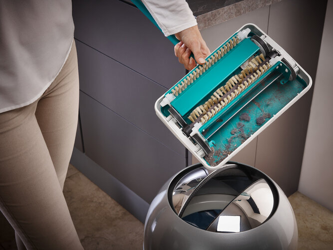 Leifheit Regulus zametač kobercov 11700