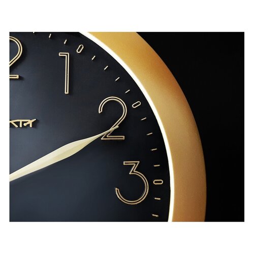 Nástěnné hodiny s minerálním sklem Troyka černo - zlatá, pr. 29 cm