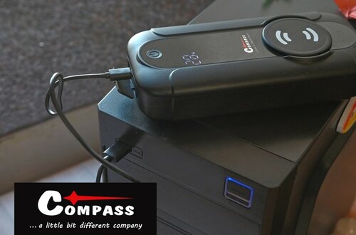 Compass Powerbanka s funkciou JUMP STARTER 8.000mAh 1000A s Qi bezdrôtovým nabíjaním