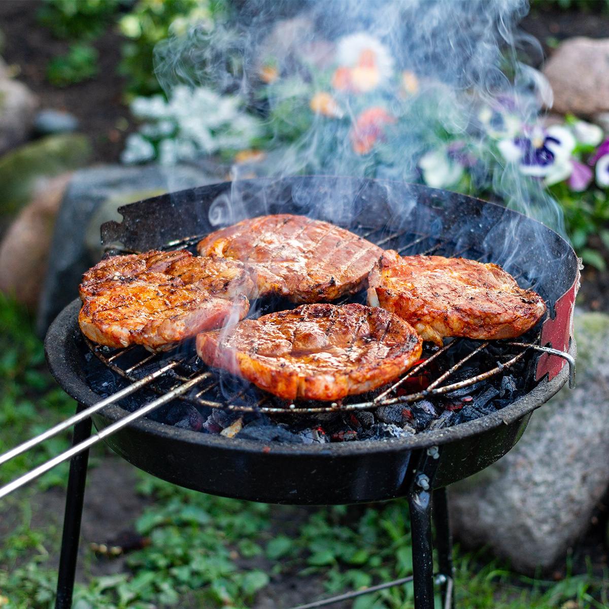 Tripod kerti grillsütő termék 2. képe