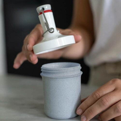 Koziol Fľaša na vodu PLOPP TO GO MINI, 200 ml, sivá