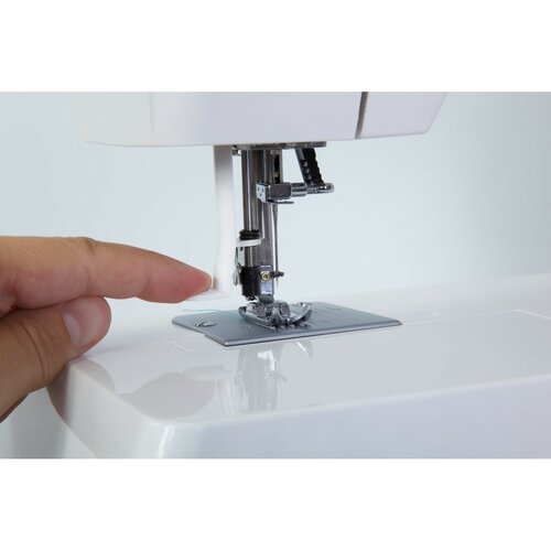 Guzzanti GZ 115A šivalni stroj