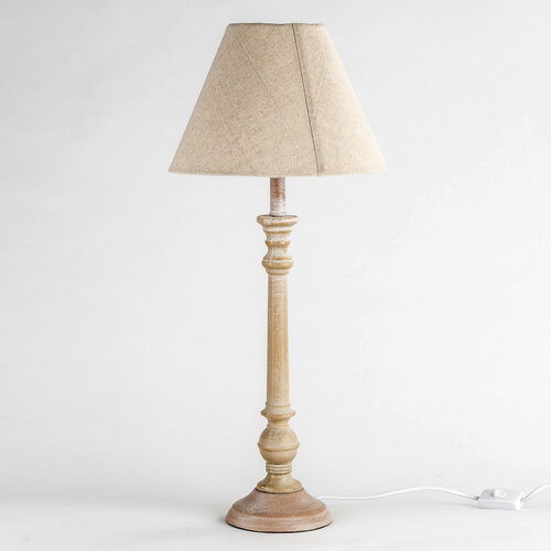 Dřevěná lampa bílá