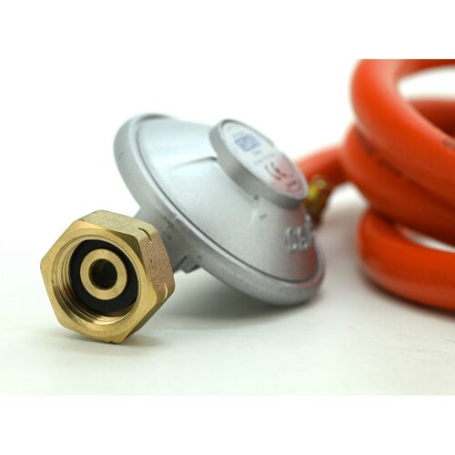 Cattara 13606 Plinski regulator tlaka 30 mbar EN16129 s cevjo 0,9 m