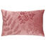Karácsonyi párna bogyós gyümölcsökkel és gallyakkal díszítve, 50 × 30 cm, világosvörös