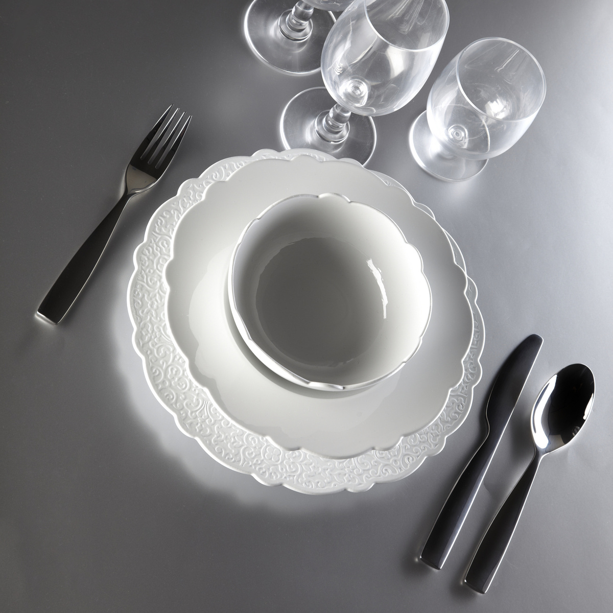 Alessi Miska Dressed 530 ml, pr. 15 cm, bílá
