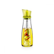 Recipient pentru ulei cu infuzor pentru condimente Tescoma VITMINO Metallic Line, 250 ml Recipient pentru ulei cu infuzor pentru condimente Tescoma VITMINO Metallic Line, 250 ml