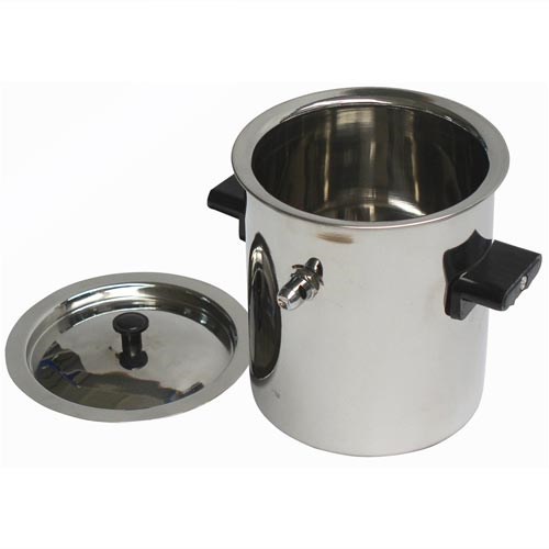 Garnek do gotowania mleka z pokrywką 1,5 l