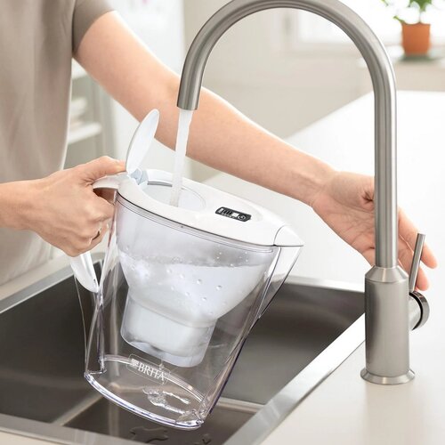 Brita Filtračná kanvica Marella, 2,4 l, biela+ 3 filtre Maxtra Pro Pure Peformance