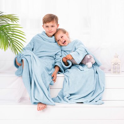 Decoking Decke mit Ärmeln Lazy Kids blau, 90 x 105 cm