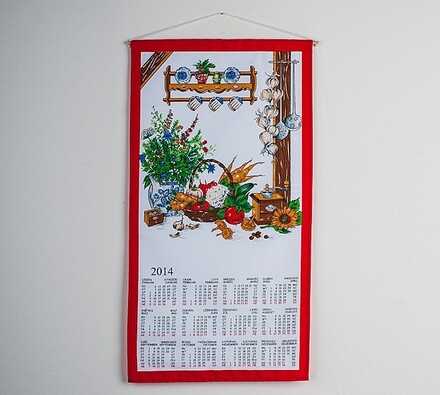 Textilní kalendář 2014 Zátiší, 35 x 65 cm, červená