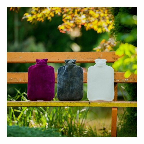 Termofor Hugo Frosch Eco Classic Comfort z žametnoprevleko, 2 l, kremasta
