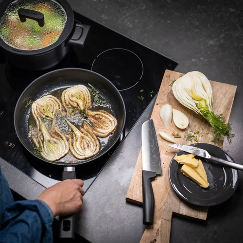 Fiskars 1051761 nůž Santoku Hard Edge 16 cm