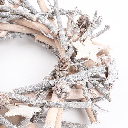 Vianočný drevený veniec Whitewood, pr. 25 cm