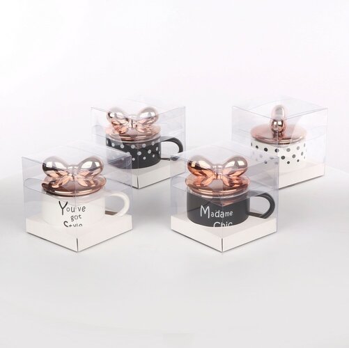 Kubek porcelanowy jumbo z pokrywką Madame Chic, 320 ml, czarny
