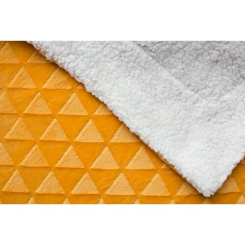 Jerry Fabrics Decke Lammfelloptik Triangle Gold, 150 x 200 cm