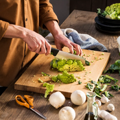 Fiskars 1051761 nôž Santoku Hard Edge 16 cm