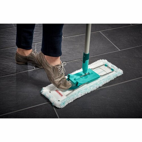 Set profi pentru curăţenie Leifheit cu mop şi  găleată de stoarcere 55096