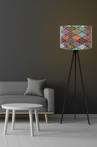 Stojacia lampa Mandala 134, čierna