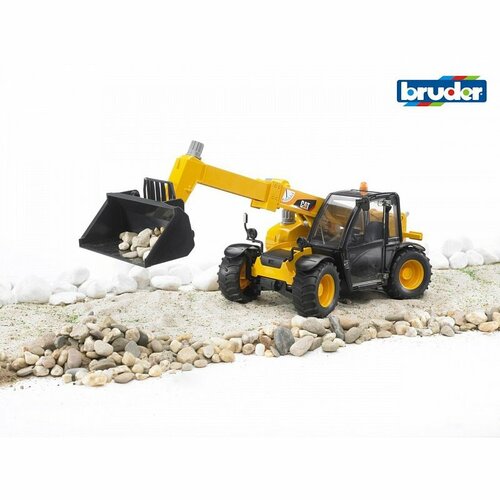 Bruder 02141 CAT Caterpillar nakladalnik steleskopskim drogom, 1:16