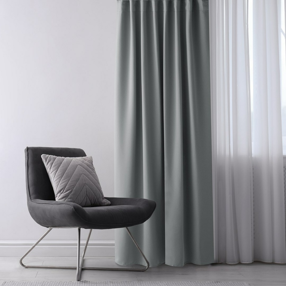 AmeliaHome Zasłona Blackout EYELETS srebrny, 140 x 245 cm