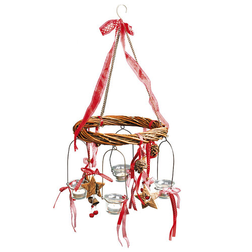 Wieniec adwentowy z ozdobami