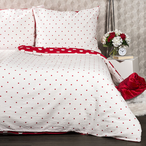 Lenjerie de pat din crep 4Home Bulină roşie, 160 x 200 cm, 70 x 80 cm