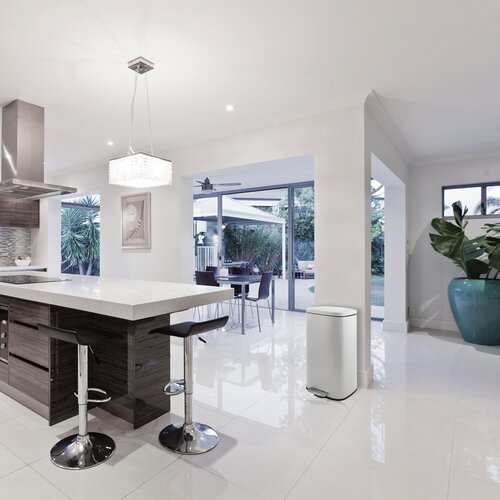 Spirella Pedálový odpadkový kôš soft-close Akira 50 l, matná biela